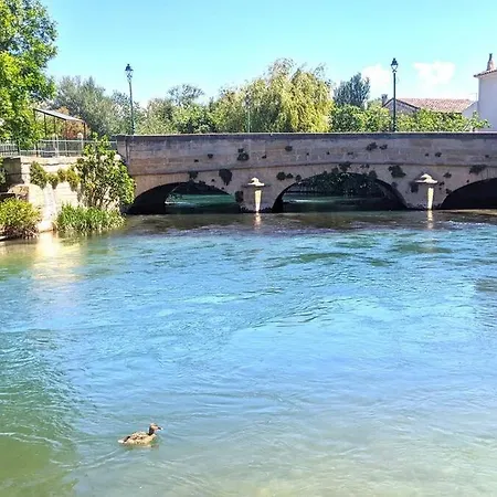 Bed & Breakfast Voltaire Ou Beckett, Terrasse En Bord De Sorgue *